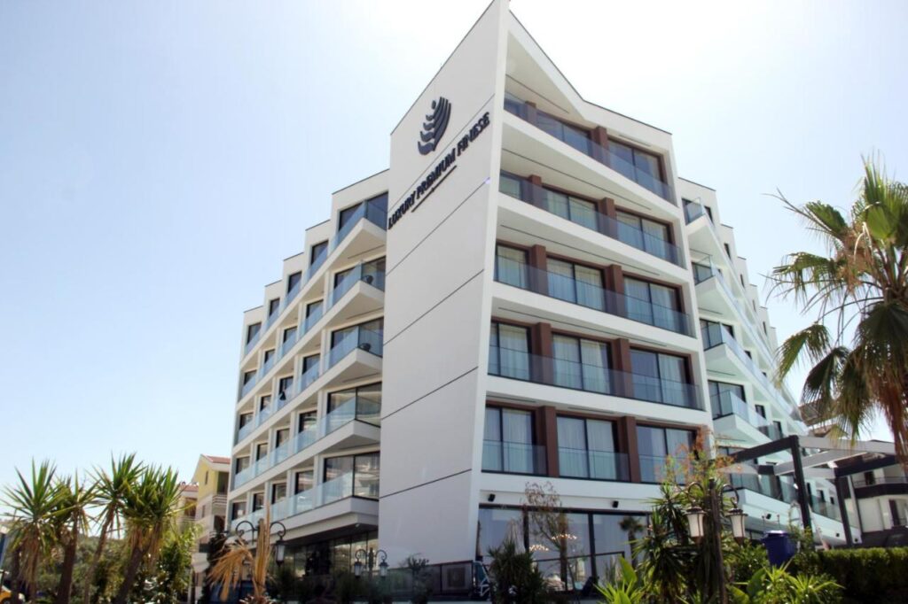 Luxury Premium Finese in Albania the outsideview of the building