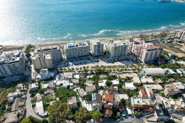 hotel semajo in vlore