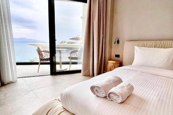 Andon Lapa Hotel Spa in Sarande the masterbedroom with seaside view