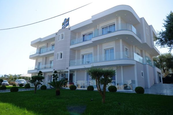 Blue Water Hotel in Ksamil building from the outside