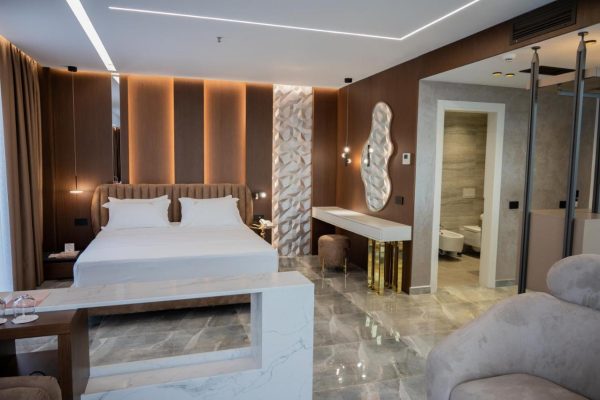 Brilliant Hotel Spa in Albania the deluxeroom