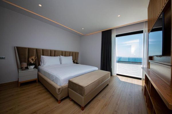 El Primero Hotel in Sarande masterbedroom with seaside view