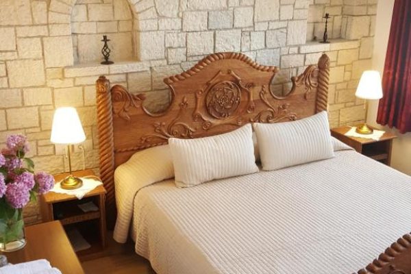 Tweepersoonskamer van Hotel Gjirokastra