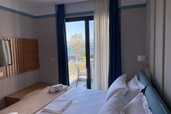 Hotel Olive in Ksamil deluxeroom with seaside view