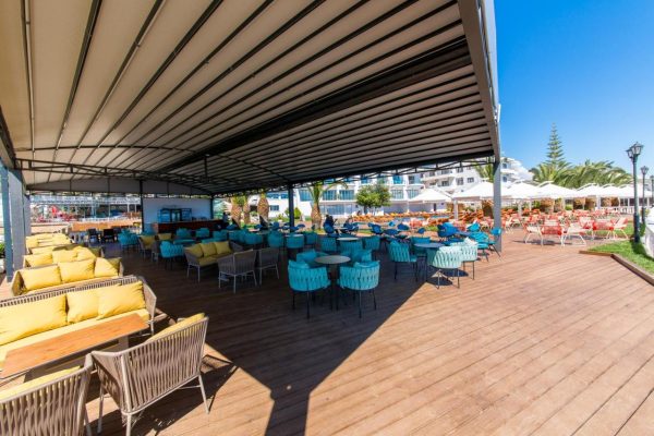 Hotel Saranda Palace in Sarande on the terrace from a different angle