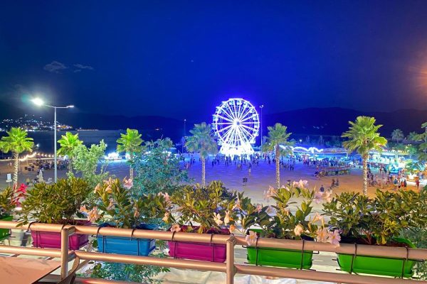 Veranda Boutique Hotel in Vlorë at night with the carnaval